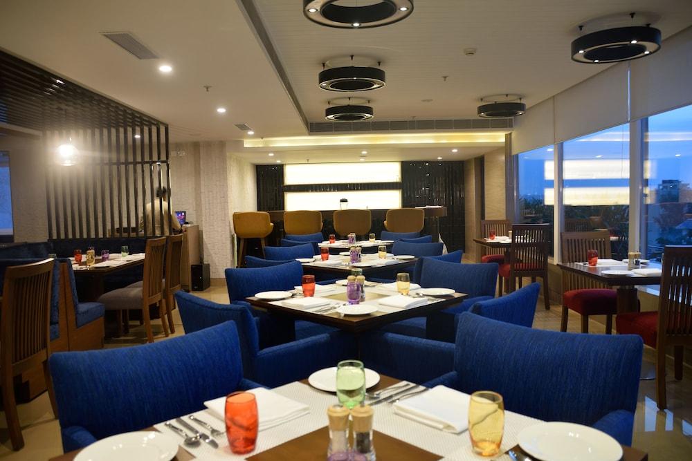 Sarovar Portico Outer Ring Road Bangalore Exterior foto