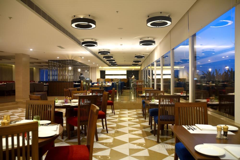 Sarovar Portico Outer Ring Road Bangalore Exterior foto