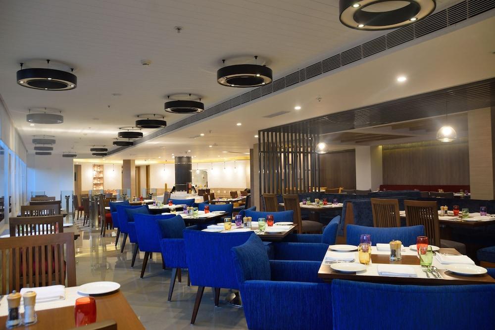 Sarovar Portico Outer Ring Road Bangalore Exterior foto